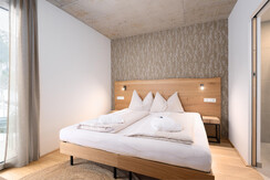 BASE 3.03 | master bedroom with en-suite bathroom