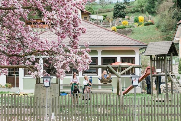 Bachwirt_playground_Eastern Styria | © Bachwirt-Prettenhofer/Lafer