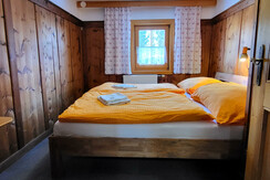 Zimmer 5 Zirbe