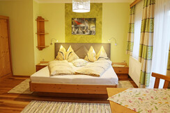 Farm Haufhof Pension - family room "Bergblick"