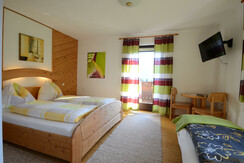 BauernhofSchindlbacher-Doppelzimmer-Murtal