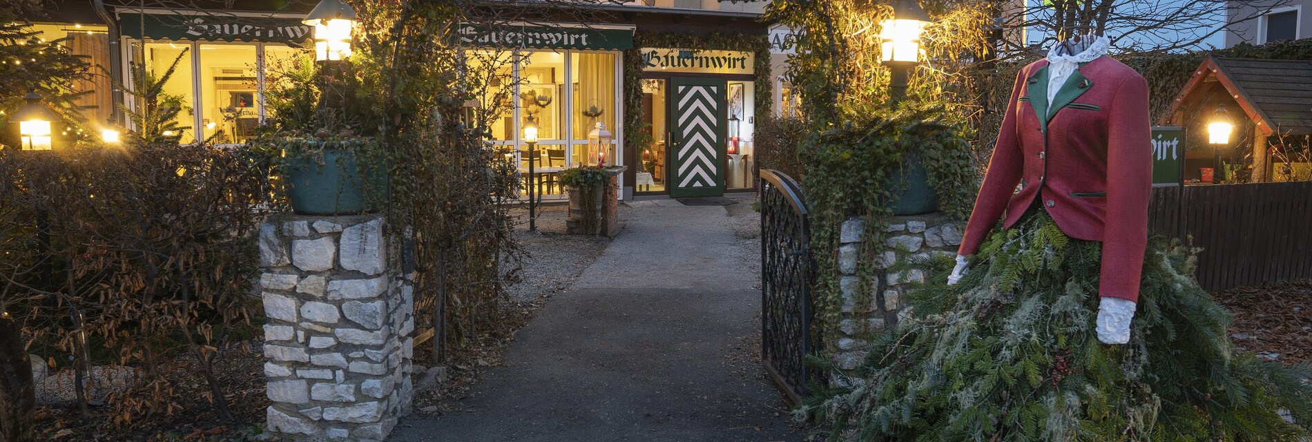 Winterliche Außenansicht vom Bauernwirt Graz.