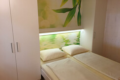 4m Haus Living Cube Schlafzimmer Eltern (1)