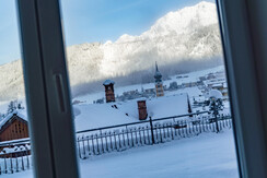 Top 3 Stunning view to the Dachstein & city