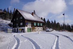 Zufahrt und Parkplatz