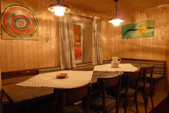 2. Frühstücks-Aufenthaltsraum