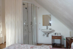 3-Bettzimmer mit Dusche, Waschgelegenheit, Balkon