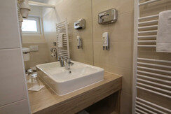 Burg Rooms-Badezimmer-Murtal-Steiermark
