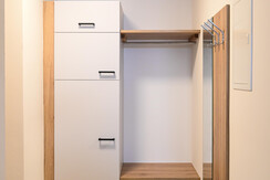 Club House Top 1 - Eingangsbereich mit Garderobe