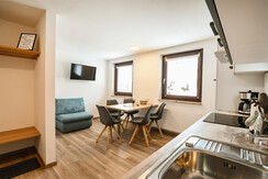 Club House Top 2 - Blick auf den Essbereich