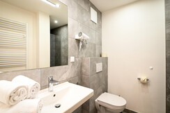 Club House Top 2 - Badezimmer mit Dusche