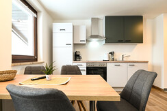 Club House Top 2 - Gemütlicher Essbereich