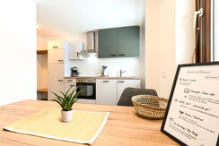 Club House Top 3 - Blick auf die Küche