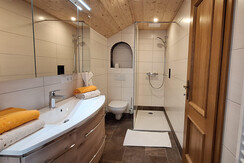 Chalet Lärchforst, Bad OG 2