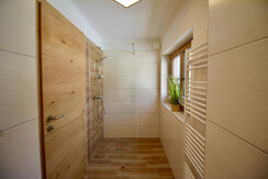 Chalet Mama, Badezimmer EG