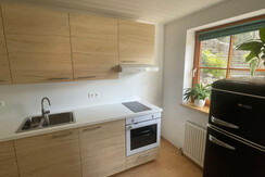 0484EC73-2B23-477B-87A2-44C0E09ECE7D