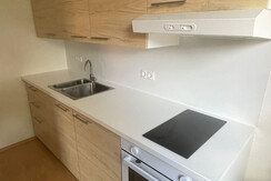 8AF5C46E-6AAC-4189-A1AA-CF386C8C1A56