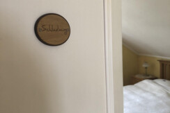 E83B87A4-CB2B-4F04-B329-AC20BAA340FF