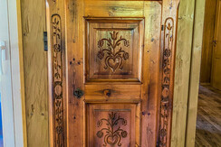 Wohnzimmer Bauernschrank