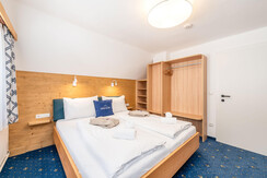 Chalet-am-See-Apartment-Haus-myNests-Aich-Schladmi