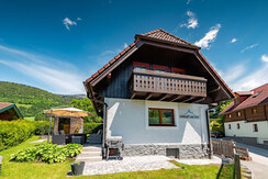 Chalet-am-See-Apartment-Haus-myNests-Aich-Schladmi