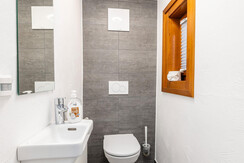 Chalet-am-See-Apartment-Haus-myNests-Aich-Schladmi