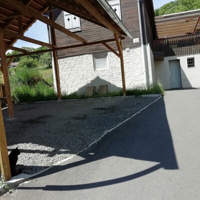 Frontansicht Häuschen inkl Carport