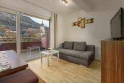 Crystal Top 5a Living area