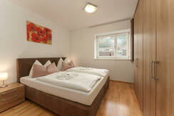 Crystal 6 bedroom 2