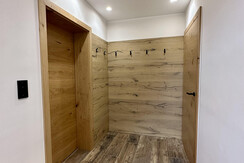 C8CCA284-8E78-4A4A-BF45-2E107896C735