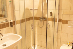 Standard Doppelzimmer Bad