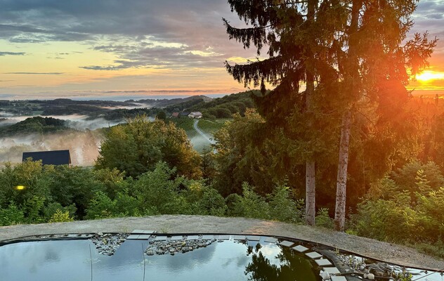 32e32b0b-b981-4330-aa36-2d47693bf431