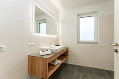 STODER - bathroom with shower