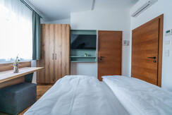 Ursprung-Zimmer Website-11