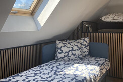 Schlafen auf Wolke Sieben Oben Rechts