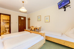 Fullmarketing Dreibettzimmer III