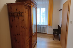 vorraum-familienzimmer-pension-oberwoelz