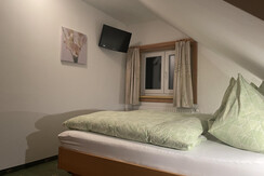 App 6 Schlafzimmer