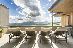 Apartments Weitblick Dorfhotel Fasching Terrasse (