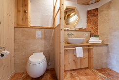 Ecologie Grundlsee, Badezimmer Vollansicht