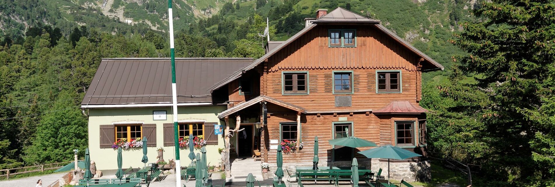 Edelrautehütte-Außenansicht-Murtal- Steiermark