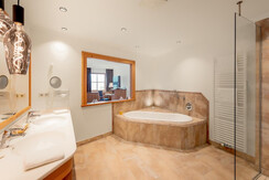 412 Traumsuite Badzi klein