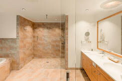 417 Sternensuite Bad1