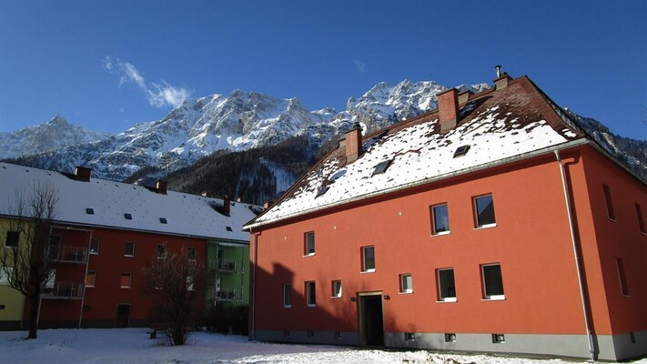 Außenansicht Clubhaus im Winter | © Erzberg Alpin Resort