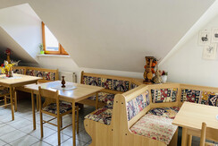 Frühstücksraum im Gästehaus Dao