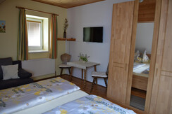 FerienwohnungHochfelner-Zimmer-Murtal-Steiermark