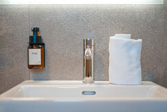 Waschbecken_Handtuch1