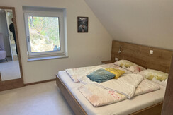 1. Schlafzimmer im Obergeschoss
