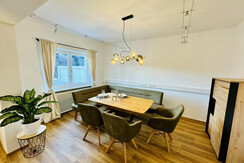 Am Hofacker Esstisch