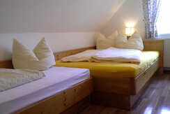 Dreibettzimmer